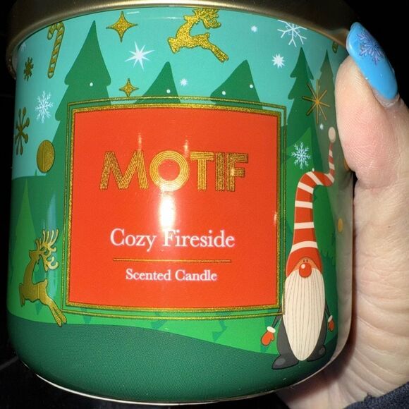 MOTIF BRAND CANDLE [ COZY FIRESIDE] - Picture 4 of 4